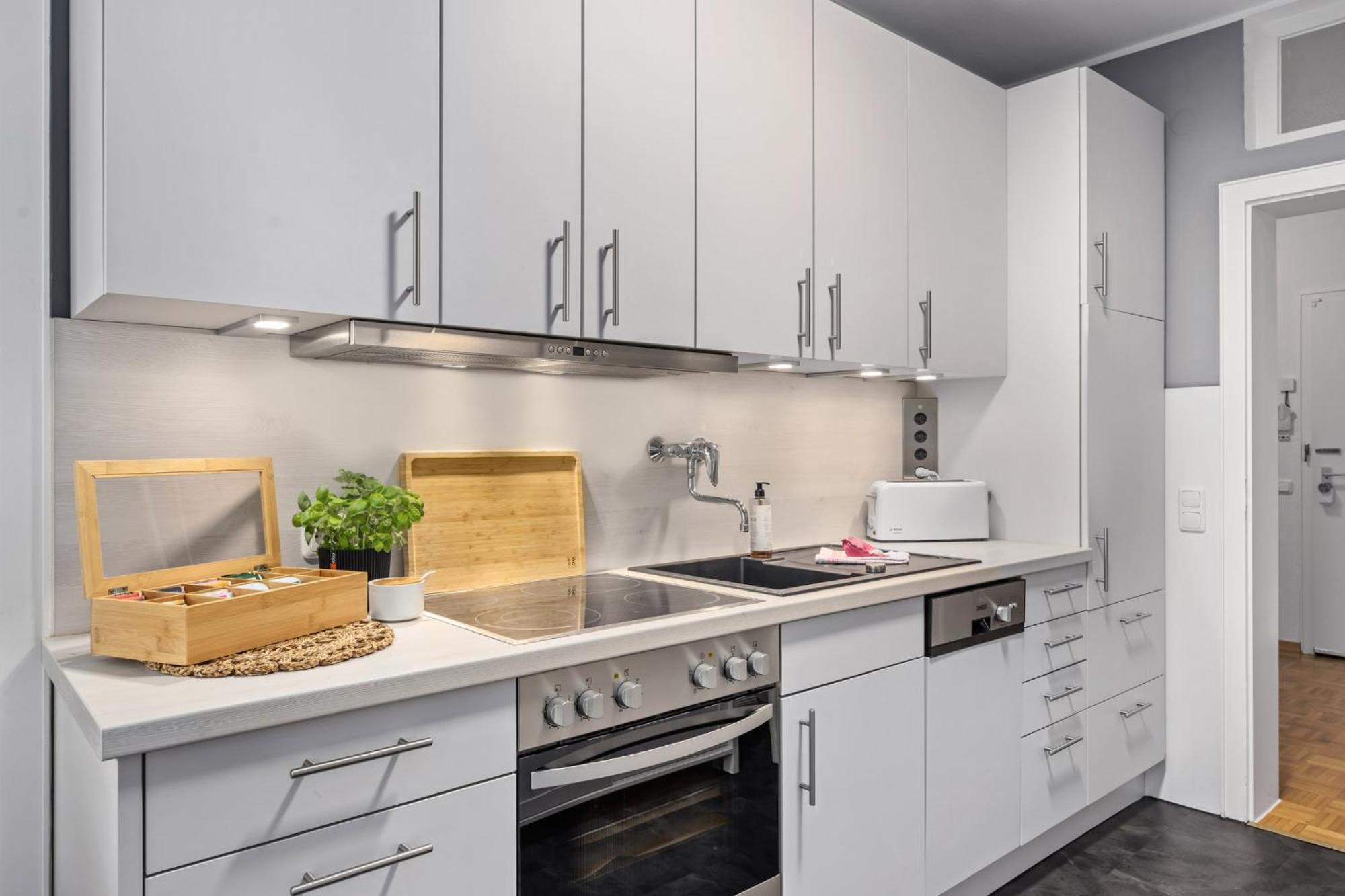 Stilvolle Stadtoase, 116 Qm, Parkblick, Wassernah, Parkplatz Вільгельмсгафен Екстер'єр фото