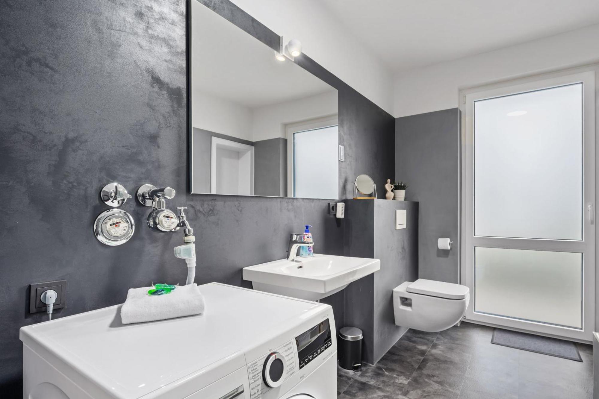 Stilvolle Stadtoase, 116 Qm, Parkblick, Wassernah, Parkplatz Вільгельмсгафен Екстер'єр фото